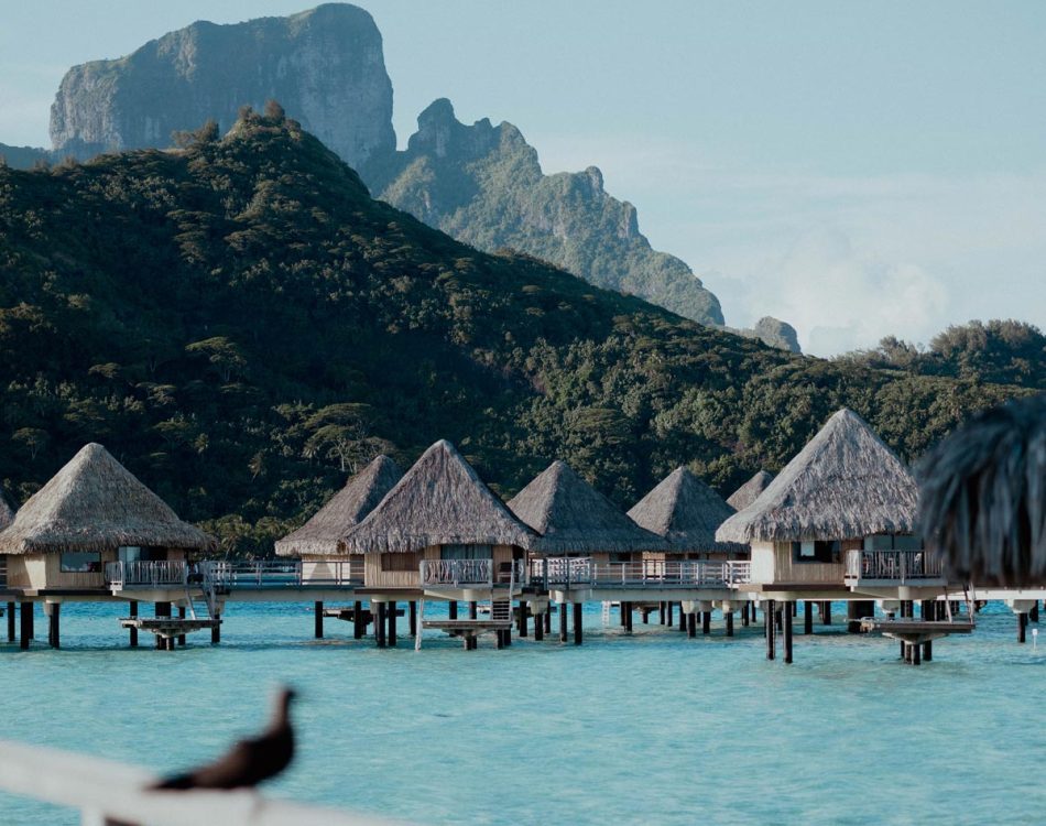 matariinia_bora-bora_resort-mountains